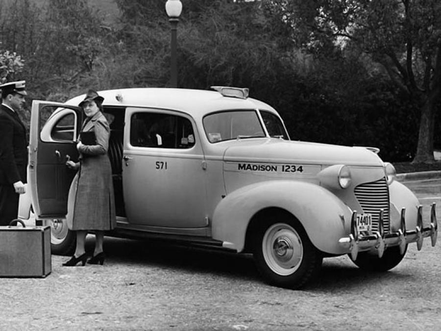  Hudson 112 Taxi Cab 1939 года  (фото 2 из 3)